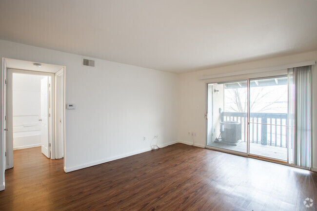 1HAB 1BA - 690 ft² - Brighton Apartments