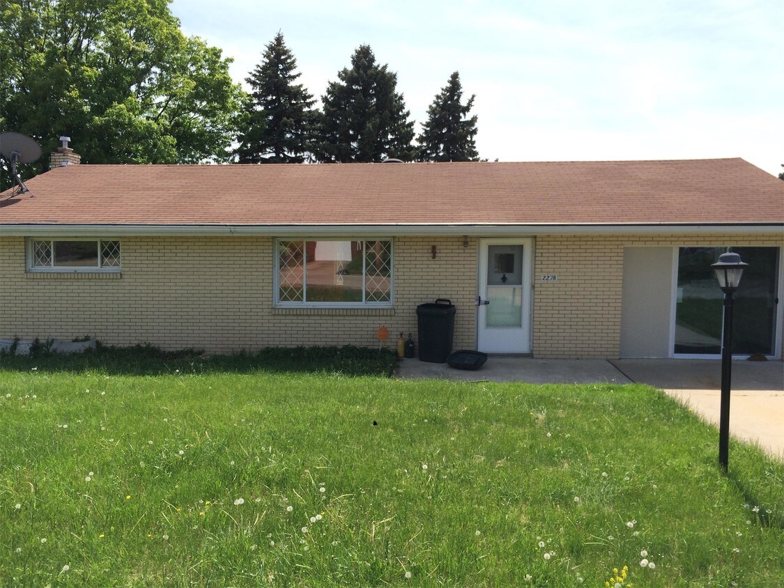 Primary Photo - 2278 Parklyn St