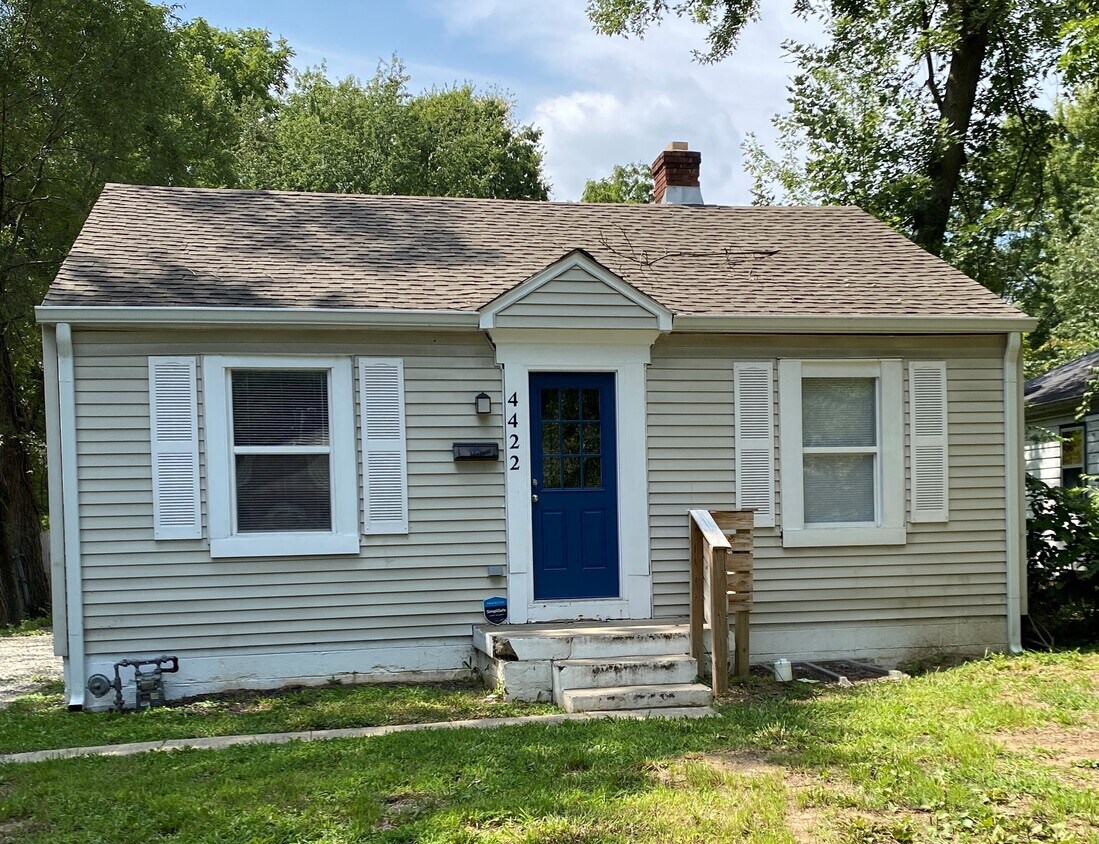Primary Photo - 4422 Kingsley Dr