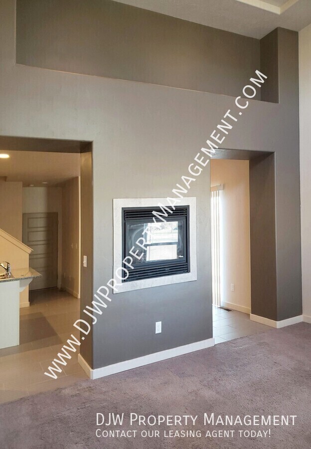 Building Photo - 3 Bed 2.5 Bath Fireplace Attached Garage N...