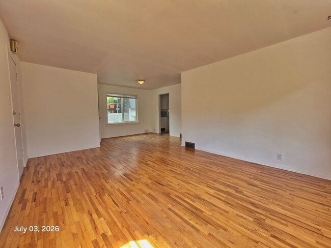 Building Photo - 5117 2nd Ave NW