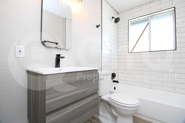 Foto del edificio - 2109 W Hayward Ave