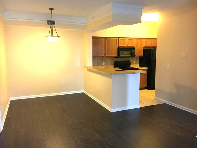 Foto del edificio - 2308 Myrtlewood Cir E