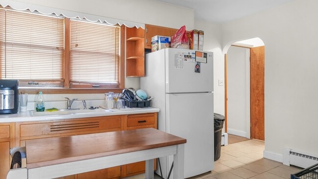 Building Photo - 504 E Florida Ave