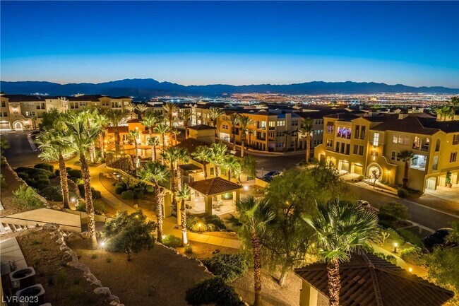Foto del edificio - 2555 Hampton Rd