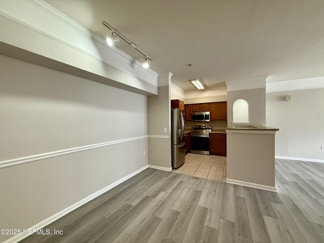 Foto del edificio - 8550 Touchton Rd