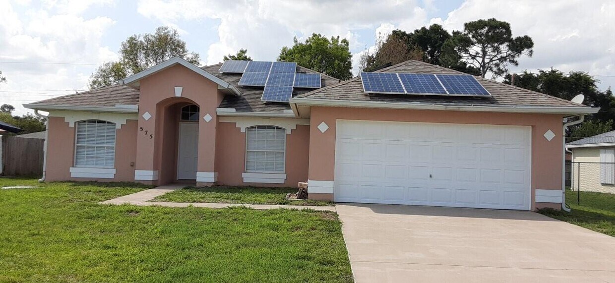 575 SE Ocean Spray Terrace, Port Saint Lucie, FL 34983 House Rental