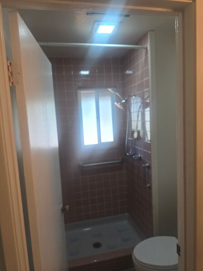 Foto del edificio - New On The Market
