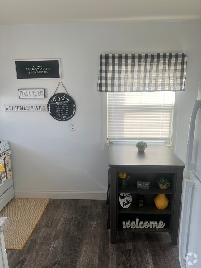 Black Hawk Park West Houses for Rent Rock Island, IL 2 Homes