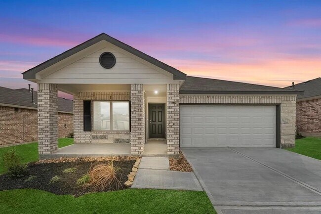 Building Photo - 8213 Red Spruce St