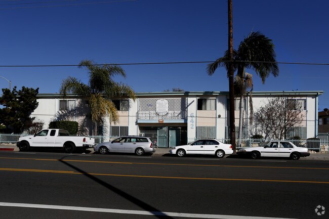 Foto del edificio - 642 N. Wilmington Blvd.