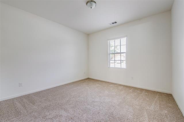 Building Photo - 425 Waterline Dr