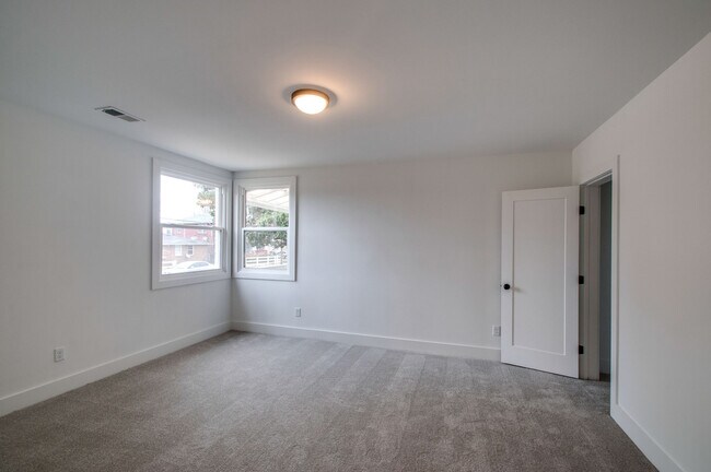 Foto del edificio - 1032 28th Ave N