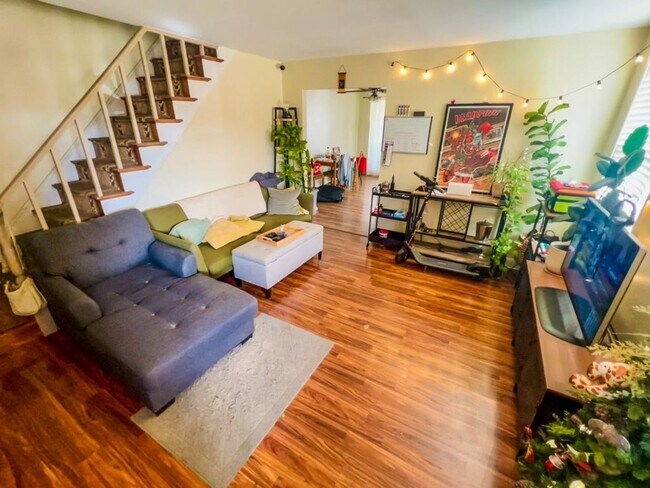 Foto del edificio - Gorgeous 3-Bedroom Home in Havertown! Avai...