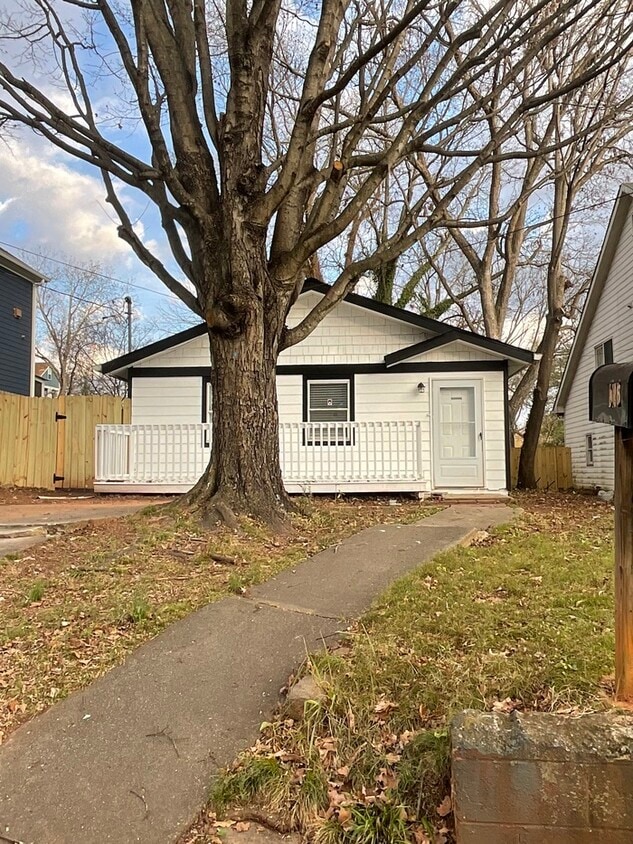 Newly Renovated! - Newly Renovated!