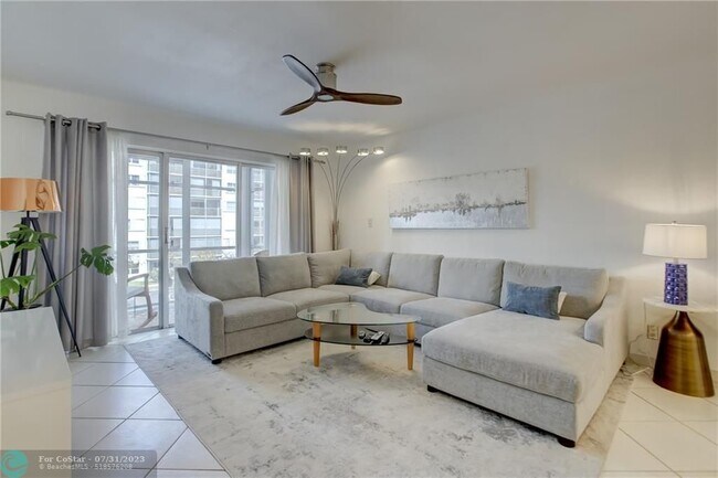 Foto del edificio - 3020 NE 16th Ave