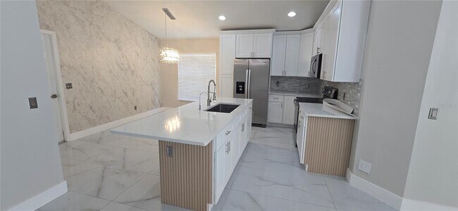 Building Photo - 600 Abaco Ct