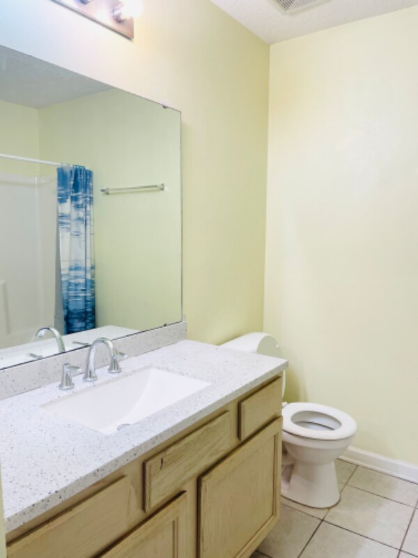 Foto del edificio - 7920 Merrill Rd