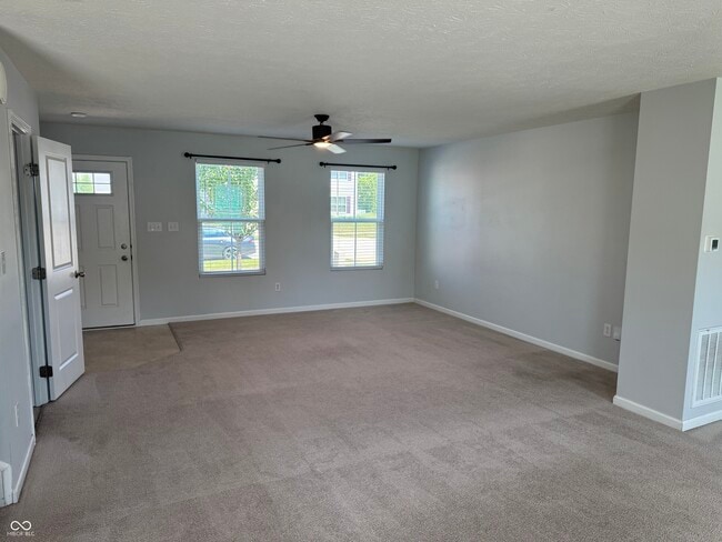 Building Photo - 204 Dietz Dr