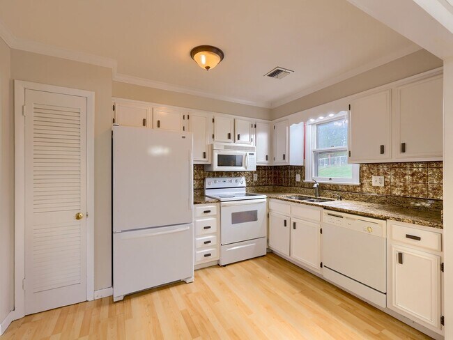 Foto del edificio - 3 Bedroom Single Family Home in Camp Hill