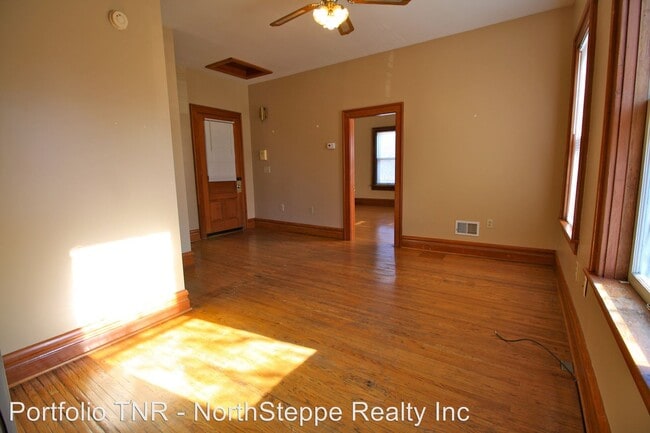 Building Photo - 929-937 S 3rd St