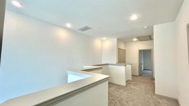 Foto del edificio - 4304 Oliver Dr