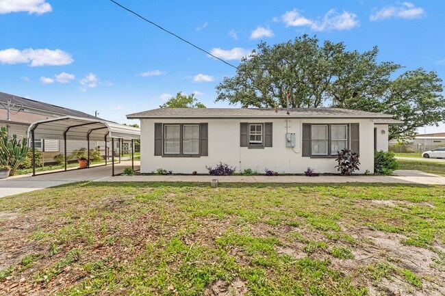 Foto del edificio - 2 Bed 1.5 Bath Jax Beach - Walk to the Bea...