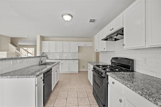 Foto del edificio - 18127 Jills Way Ln