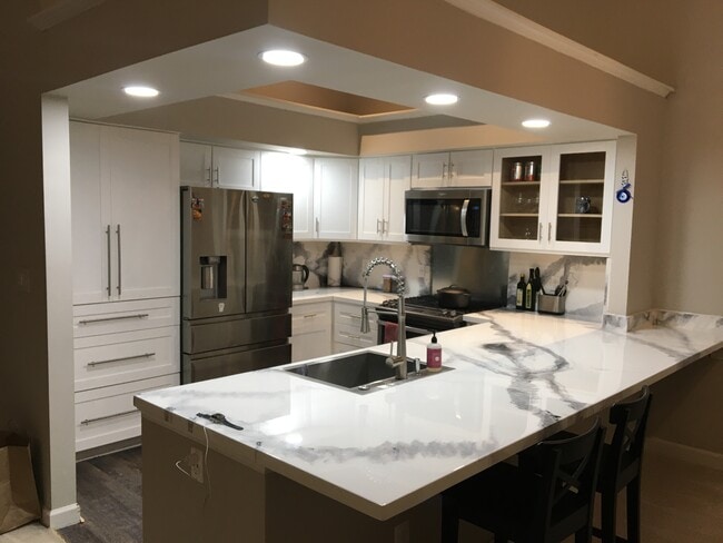 Building Photo - 8317 Bluebird Way