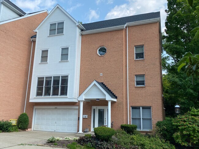 Building Photo - 163 Rockwell Ln