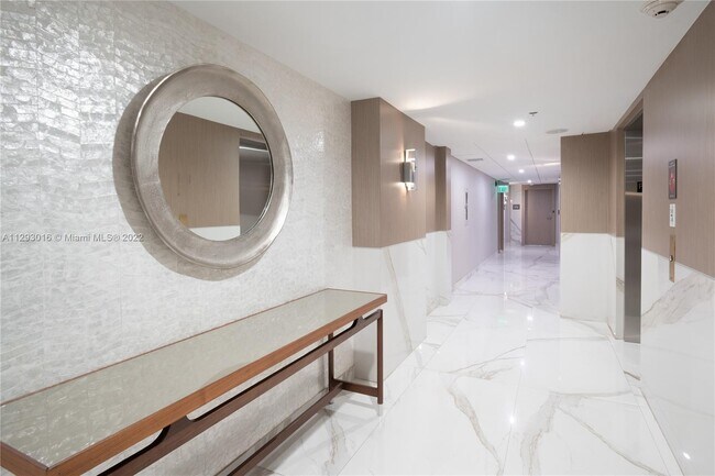 Foto del edificio - 20225 NE 34th Ct  2711 Aventura Fl 33180