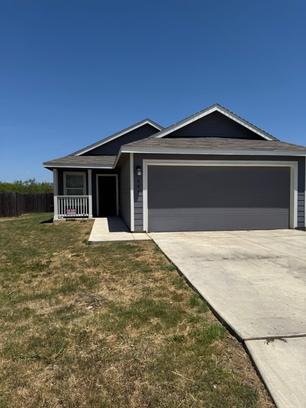Building Photo - 607 Vermilion