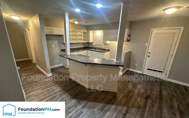 Building Photo - 5358 Abbeycrest Dr