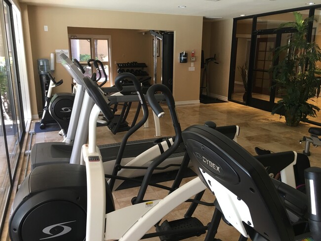 Building Photo - Furnished two bedroom in upscale guard gat...