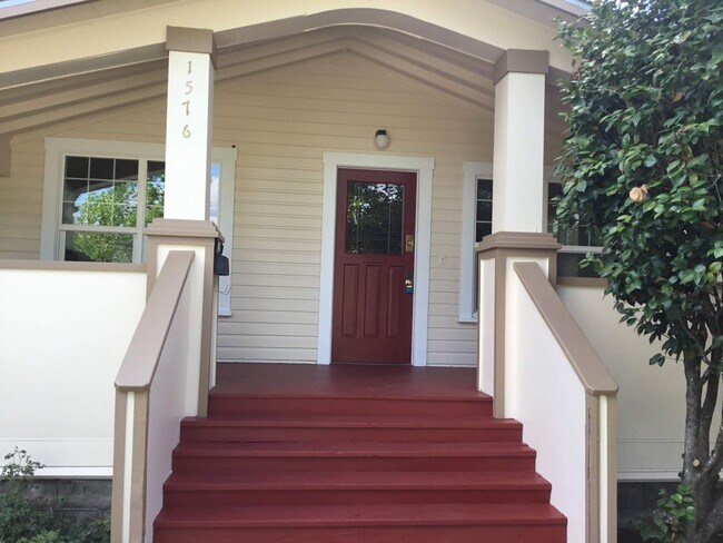 Foto del edificio - Jefferson St Duplex