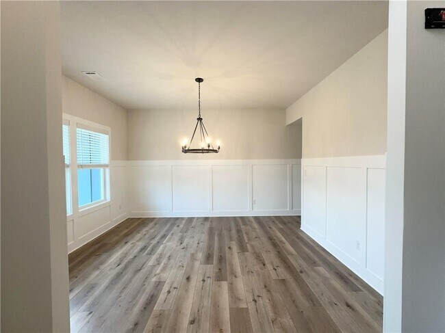 Building Photo - 445 Fox Crk Dr
