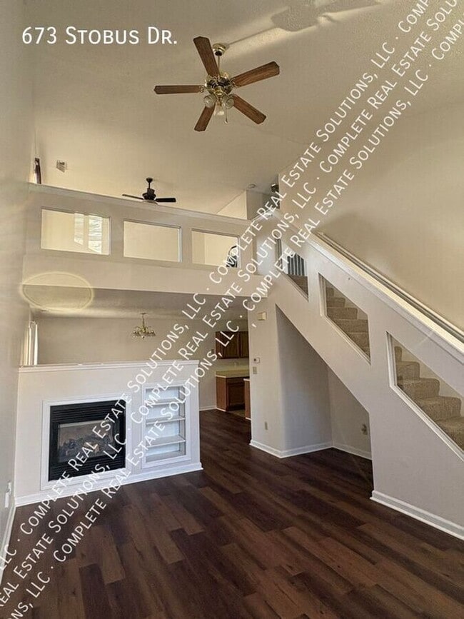 Building Photo - 673 Stobus Dr