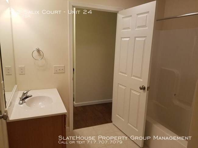 Building Photo - 3 bedroom in Willow St PA 17584