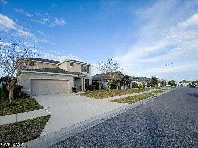 Building Photo - 13715 Garden Hills Dr