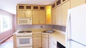 Building Photo - 1207 Sunset Dr