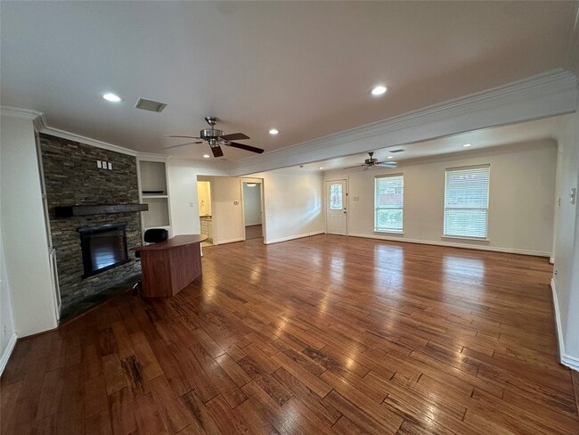 Foto del edificio - 8522 Westview Dr