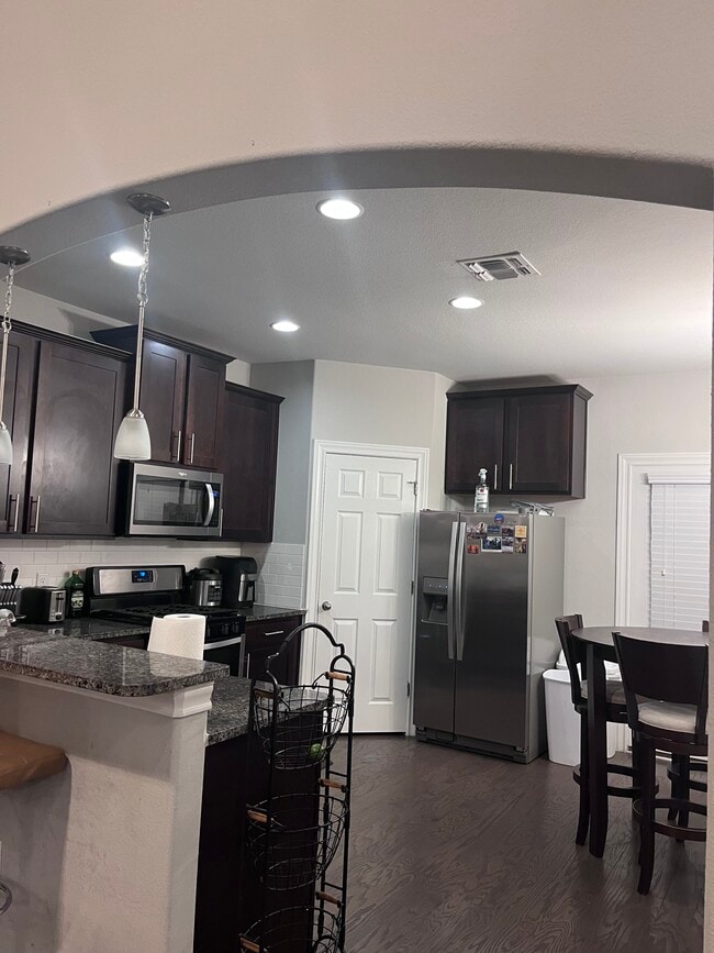 Foto del edificio - 1005 Boatswain Wy