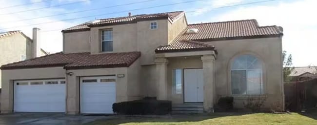Building Photo - 16405 Kashiwa Way