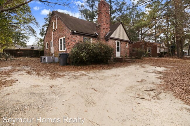 Building Photo - 3 br, 1 bath House - 804 S Best Street
