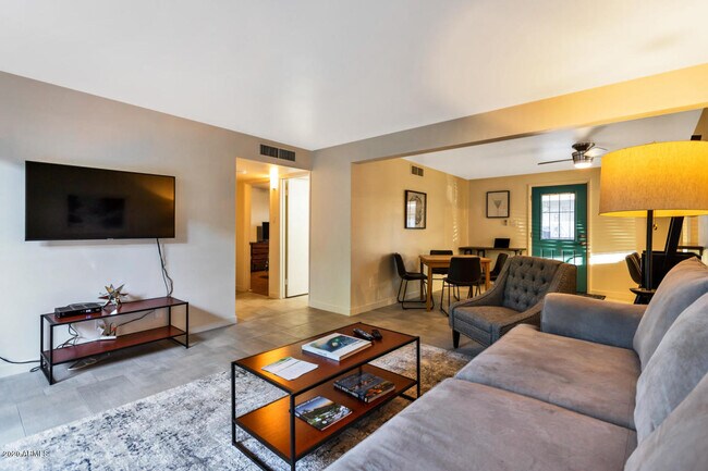Foto del edificio - 3629 E Turney Ave