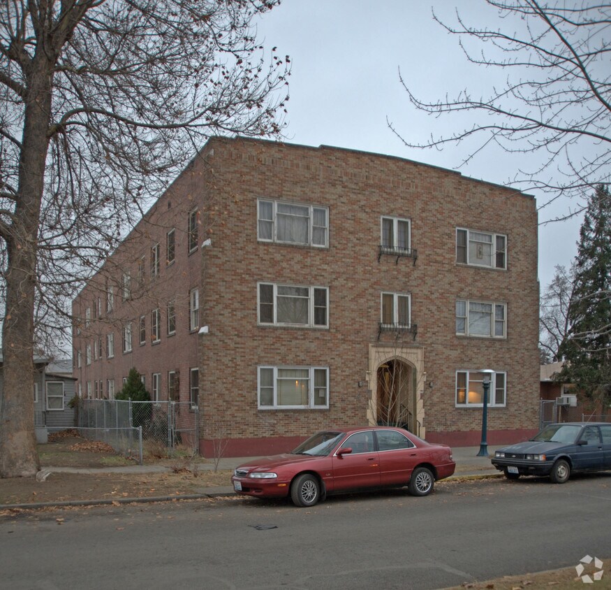 Primary Photo - Buckingham Apartments