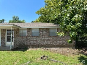 Building Photo - 3027 Clarke St
