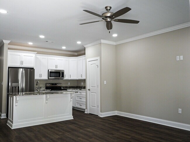 Foto del edificio - 1366 Summer Cir SW