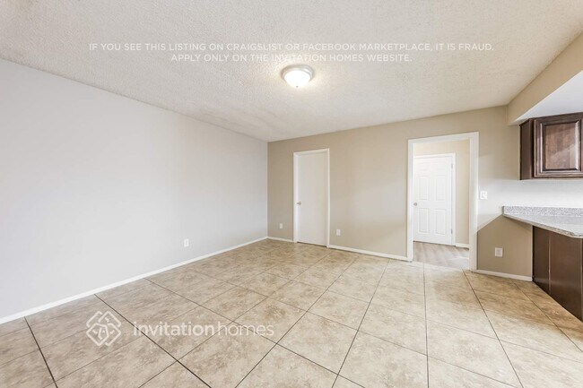 Building Photo - 4523 W Cheryl Dr