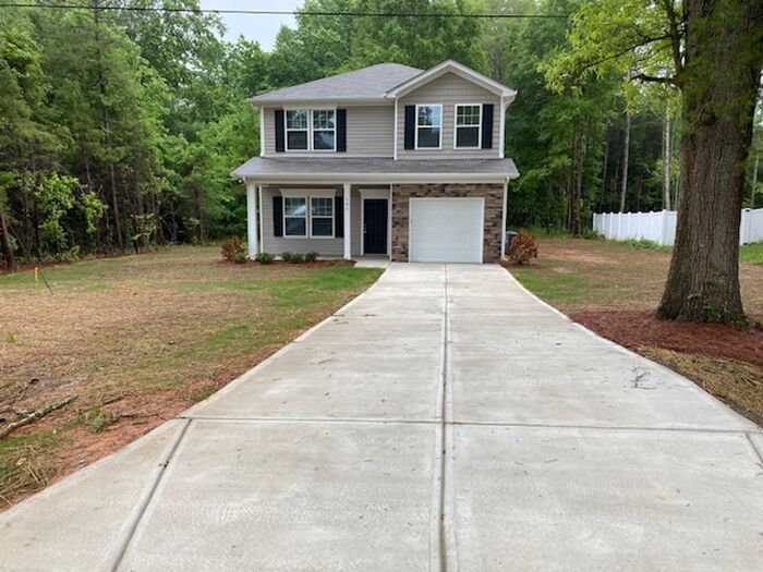 Primary Photo - Home in the Heart of Gastonia!